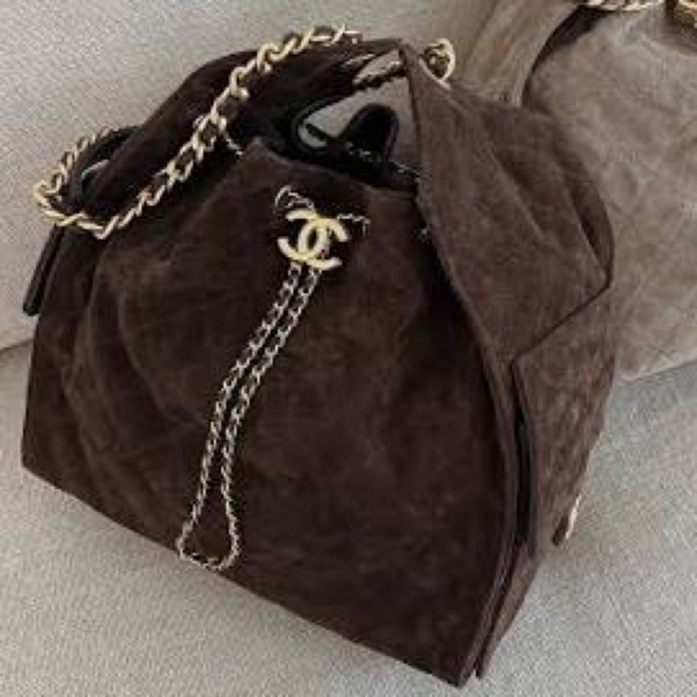 NWT Chanel Medium 25 Hobo Bag Dark Brown Suede